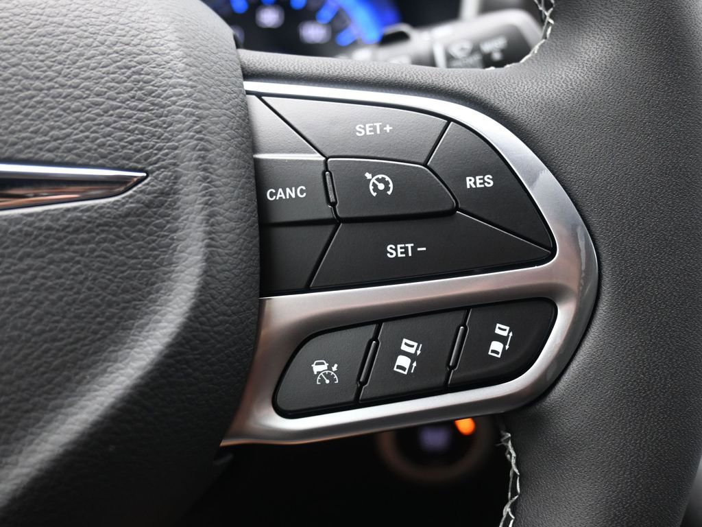 New 2026 Chrysler Pacifica Select image 26