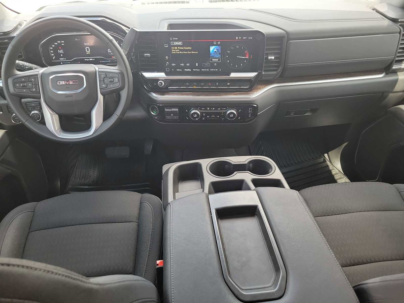 Used 2025 GMC Sierra 1500 Elevation image 10