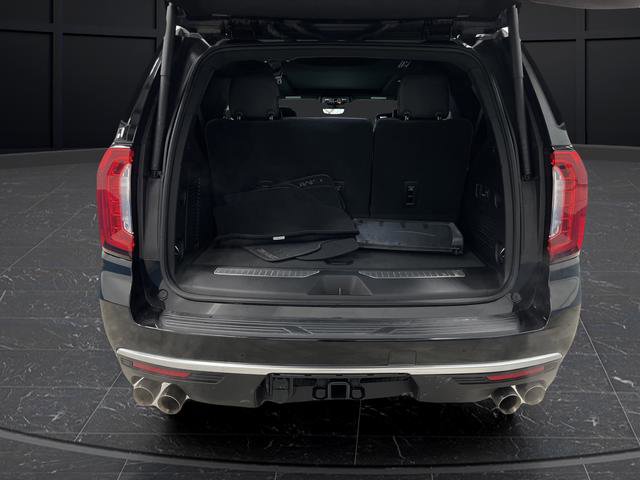 Used 2023 GMC Yukon Denali w/ Denali Reserve Package image 16