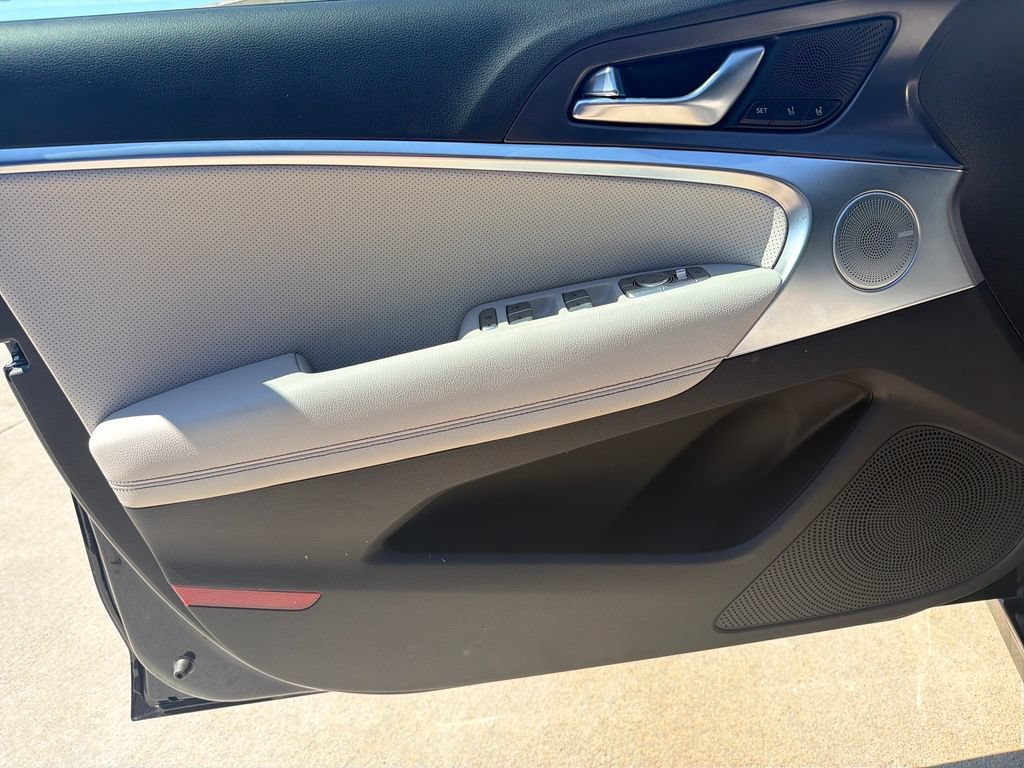 New 2026 Genesis G70 3.3T Sport Prestige RWD image 12
