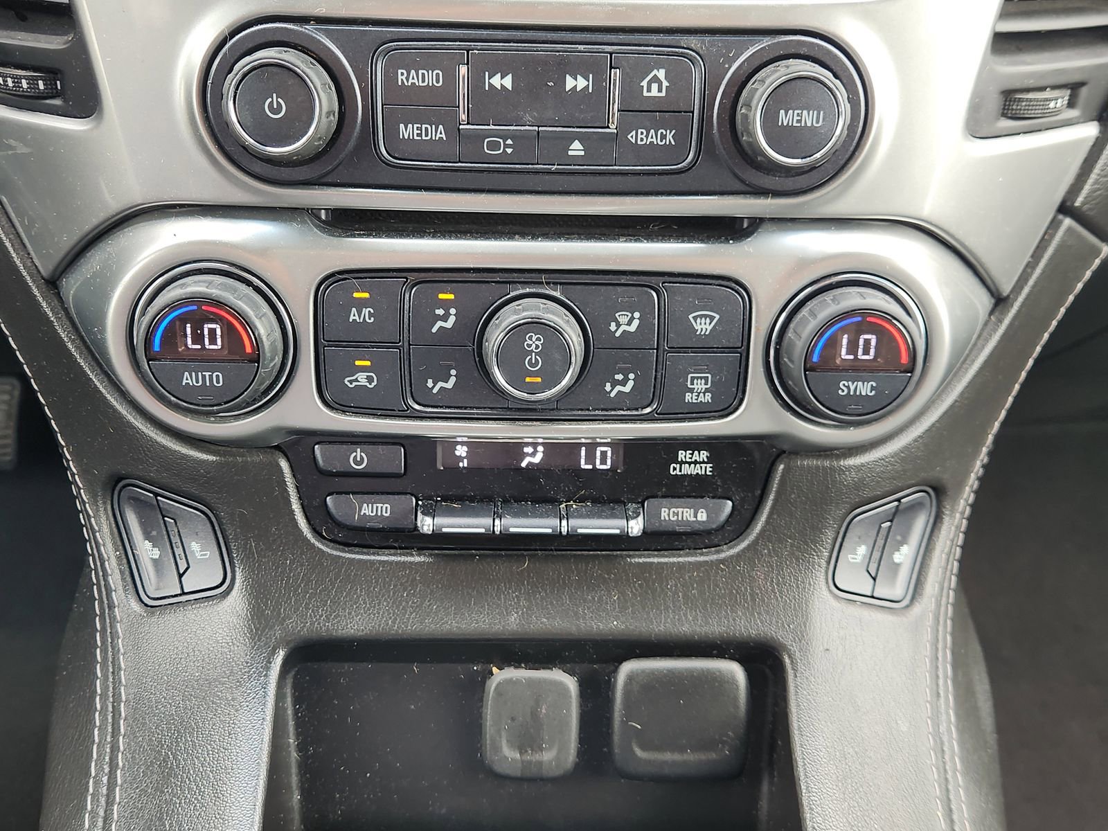 Used 2019 Chevrolet Tahoe LT w/ LT Signature Package AWD/4WD image 22