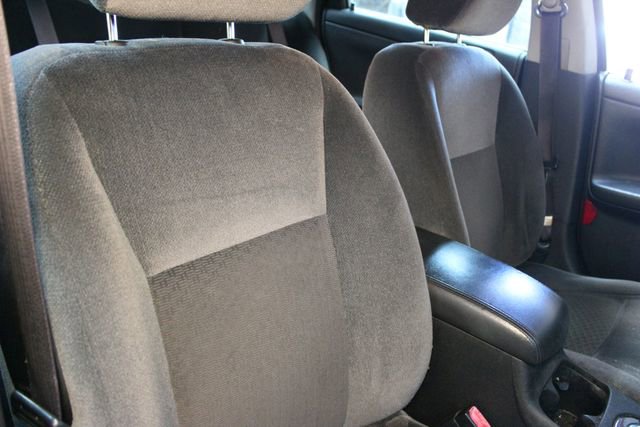 Used 2016 Chevrolet Impala LT FWD image 11