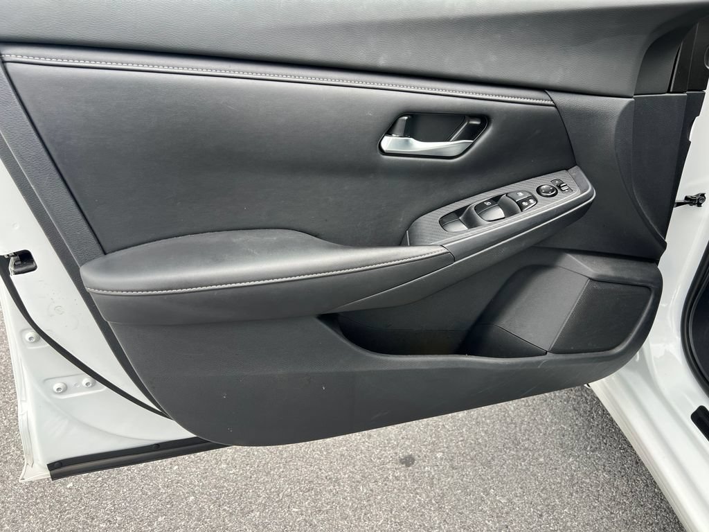 Used 2020 Nissan Sentra SV w/ Electronics Package FWD image 18