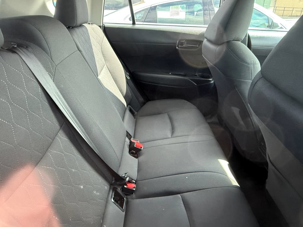 Used 2022 Toyota Corolla Cross LE FWD image 4