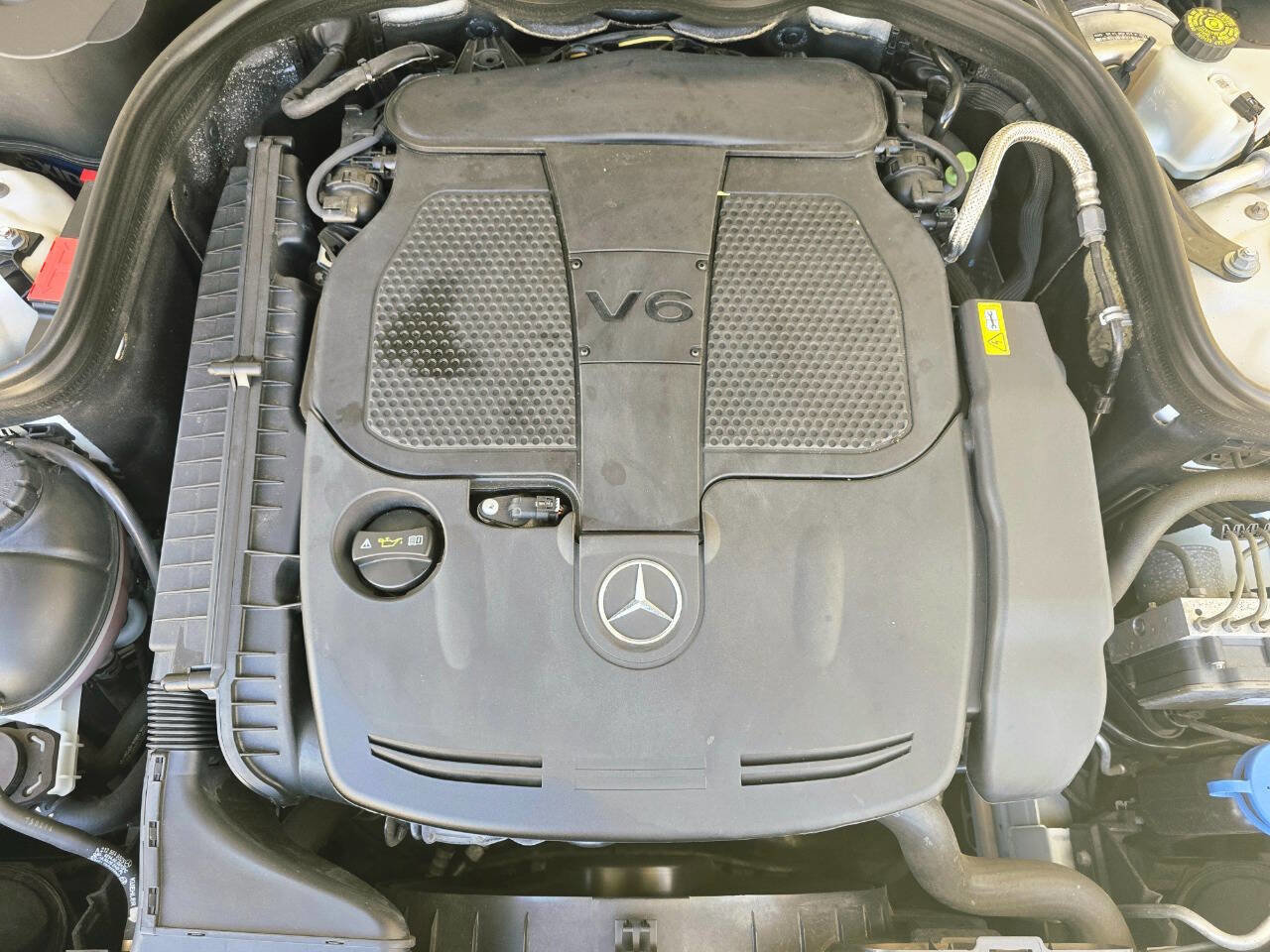 Used 2014 Mercedes-Benz E 350 4MATIC Wagon w/ Premium 1 Package image 53