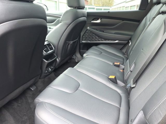Used 2020 Hyundai Santa Fe Limited AWD/4WD image 13