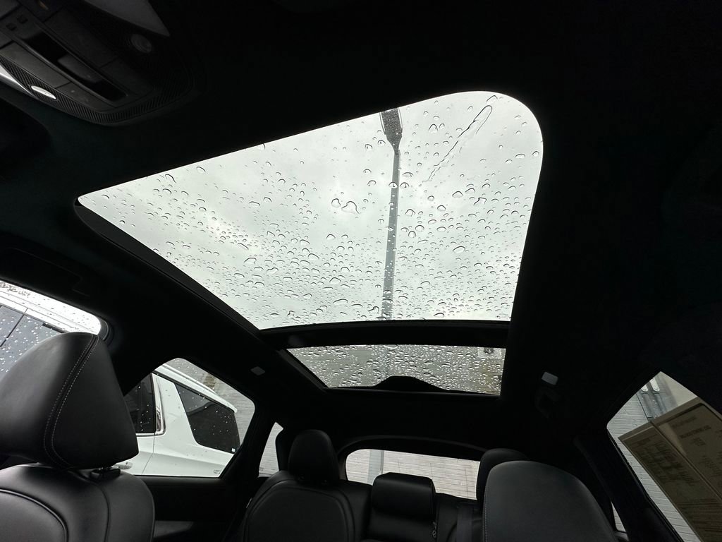 Used 2021 INFINITI QX50 Luxe w/ Appearance Package image 78