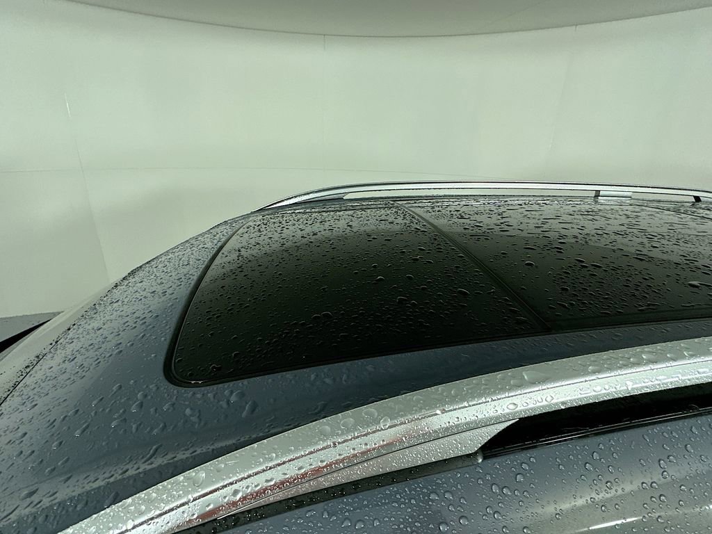 Used 2024 BMW X7 xDrive40i w/ Executive Package image 29