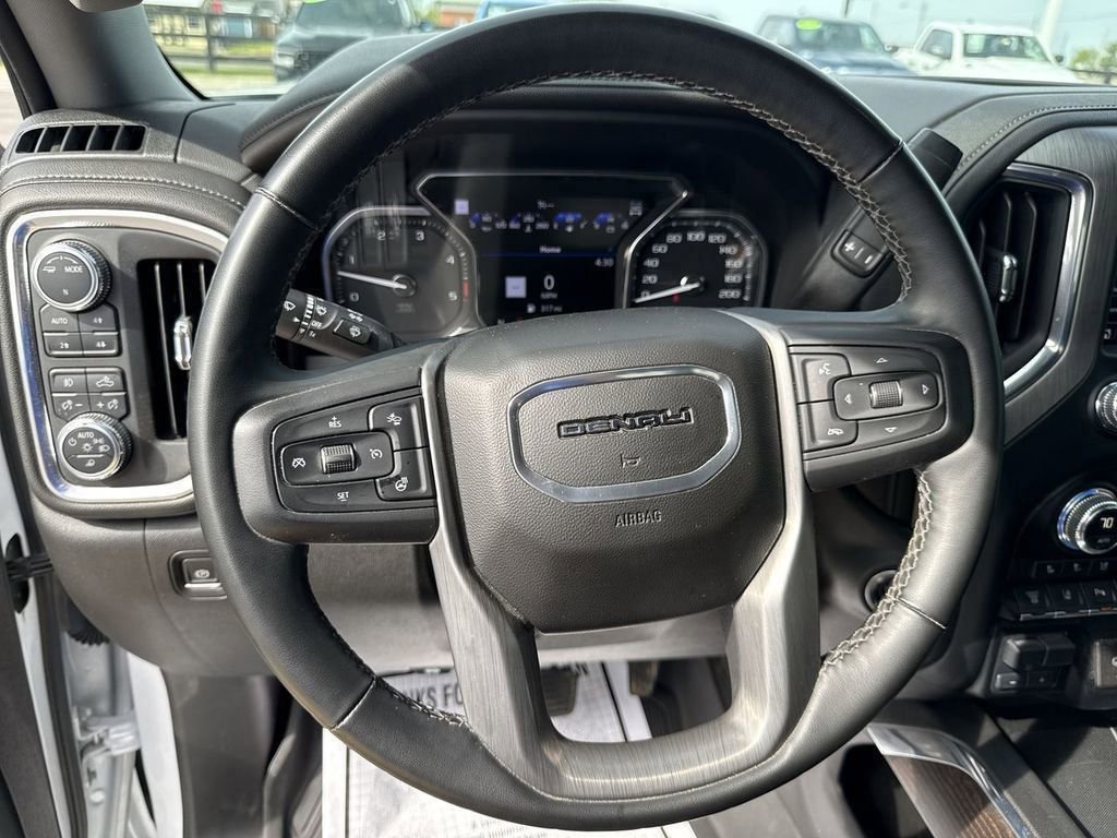 Used 2023 GMC Sierra 3500 Denali w/ Denali Ultimate Package AWD/4WD image 23