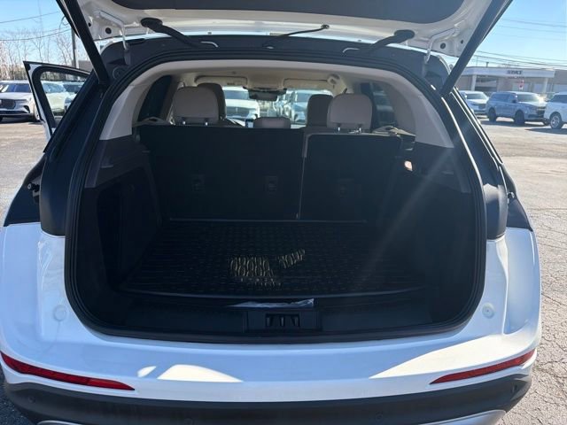 Used 2024 Lincoln Corsair AWD w/ Equipment Group 101A image 24