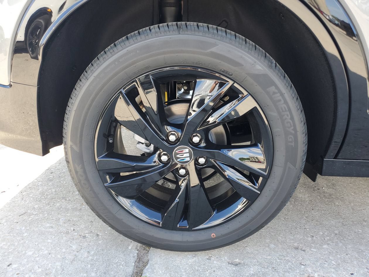 New 2026 Buick Encore GX Sport Touring w/ Comfort Package FWD image 6