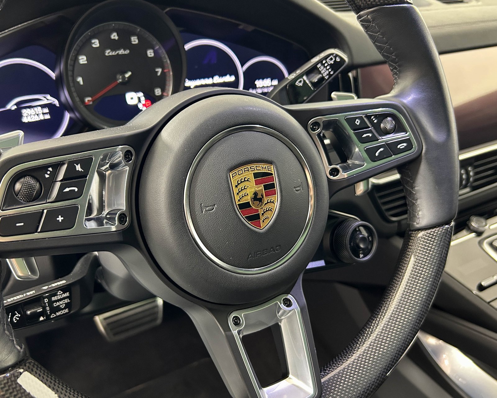 Certified 2022 Porsche Cayenne Turbo image 18