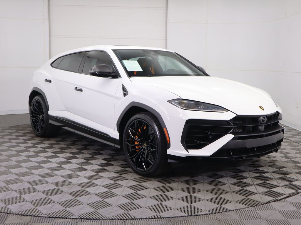 Used 2025 Lamborghini Urus SE image 3