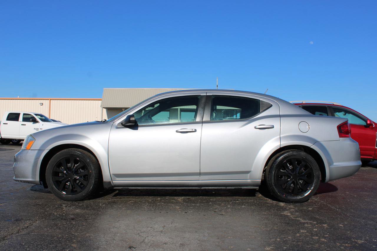 Used 2014 Dodge Avenger SE image 10