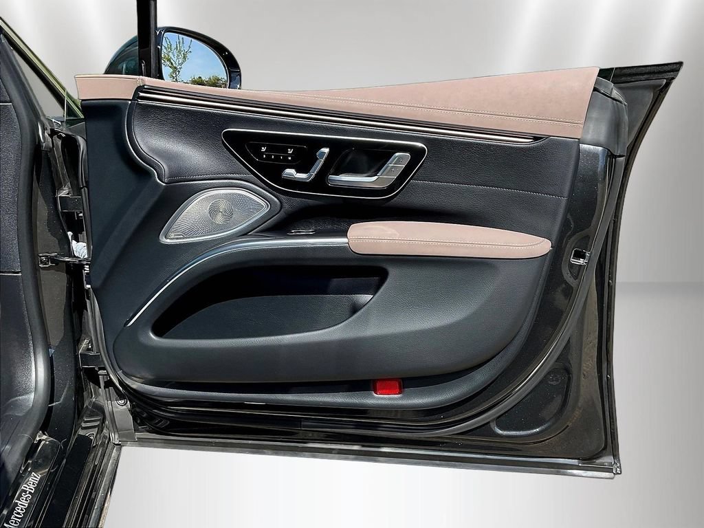 Used 2023 Mercedes-Benz EQS 450+ Sedan image 28