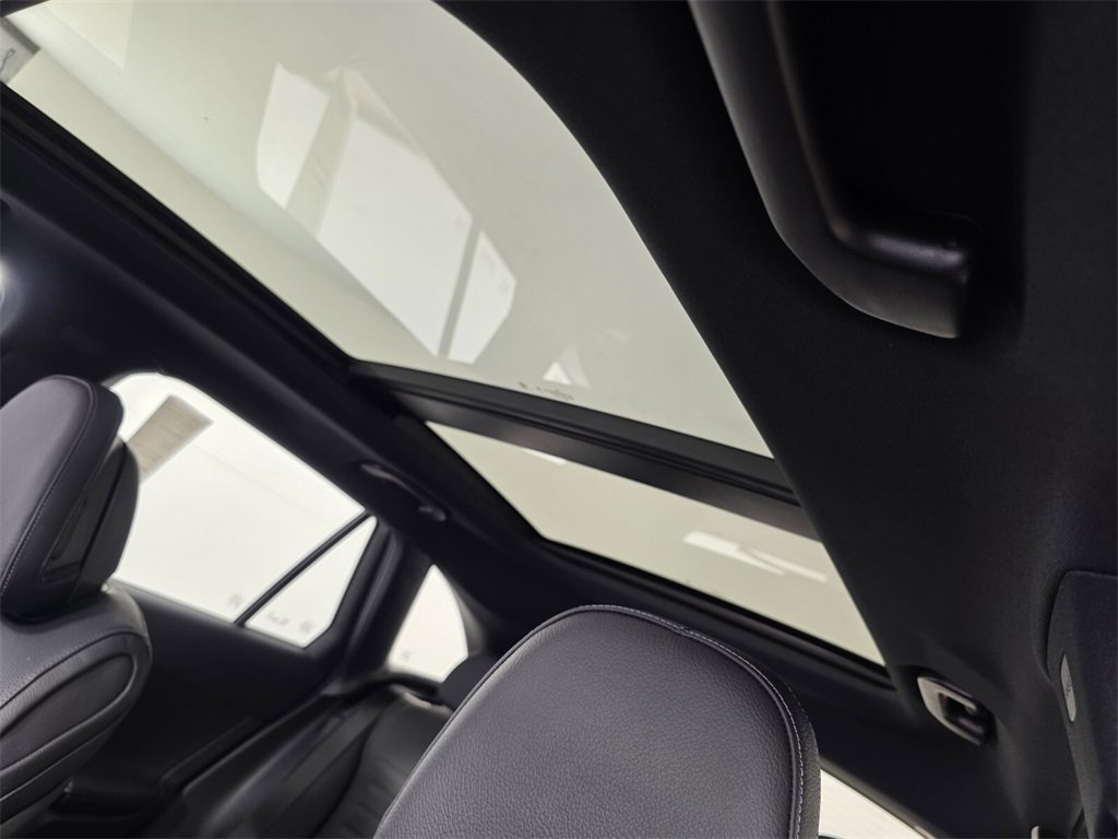 New 2026 Mercedes-Benz GLC 43 AMG 4MATIC image 9