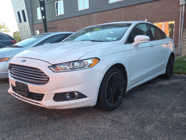 Used 2014 Ford Fusion SE w/ Equipment Group 202A FWD image 3