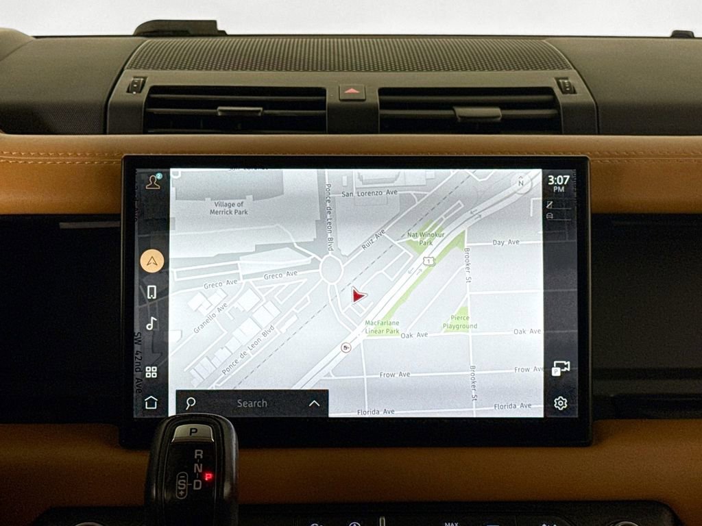 Used 2023 Land Rover Defender 110 X image 25