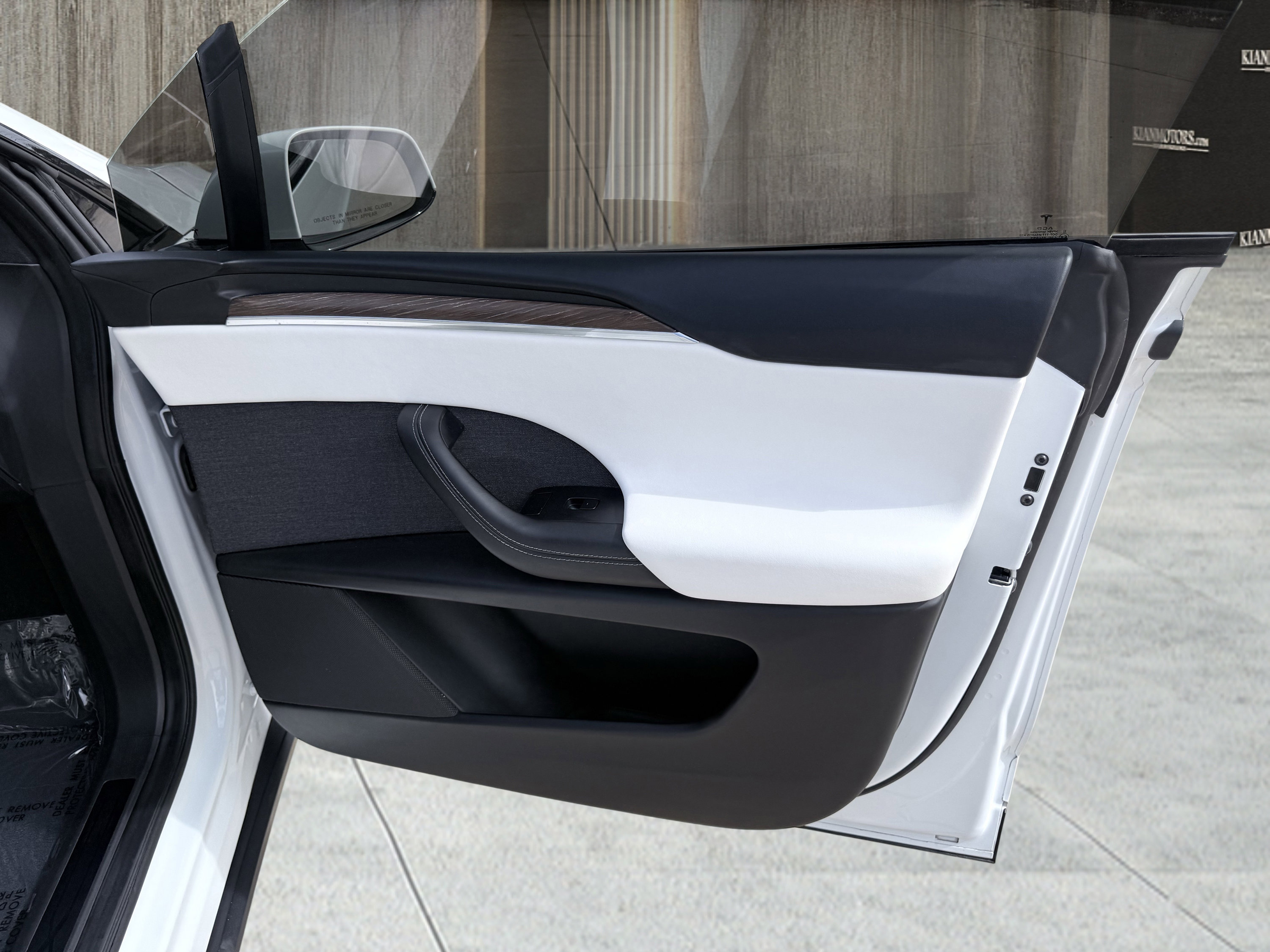 Used 2023 Tesla Model X image 46