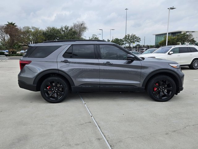 Used 2023 Ford Explorer ST w/ Equipment Group 401A image 4