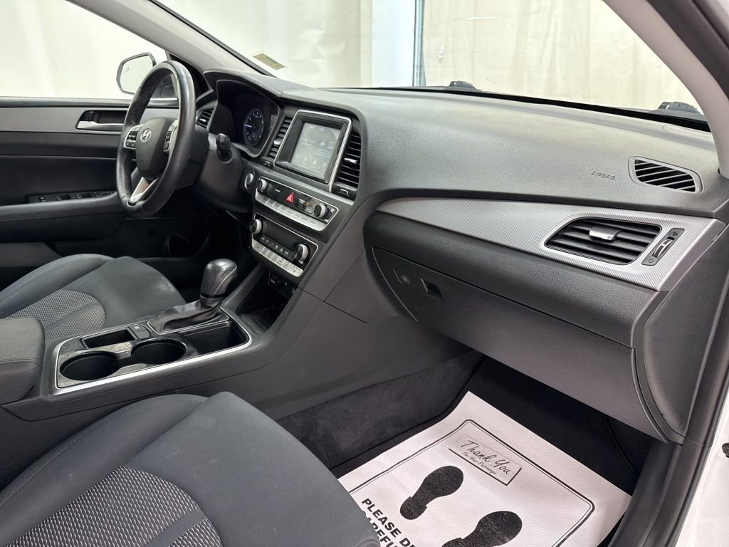 Used 2019 Hyundai Sonata SEL w/ Cargo Package image 9