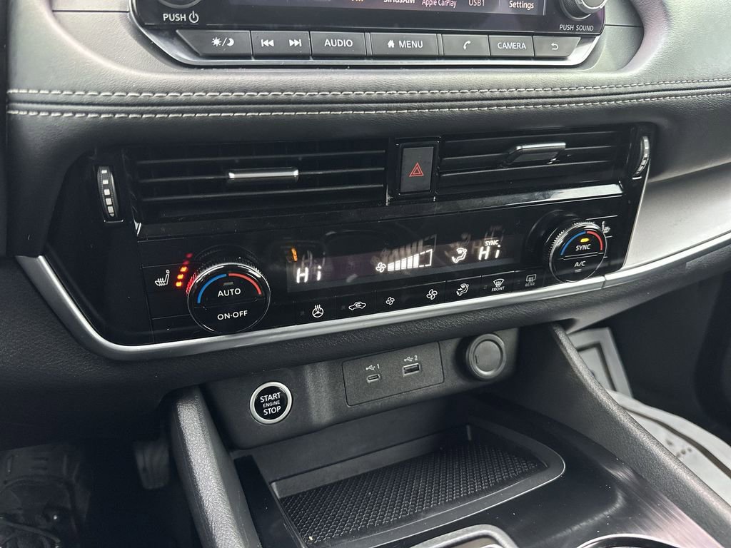 Used 2023 Nissan Rogue SV w/ SV Premium Package image 18