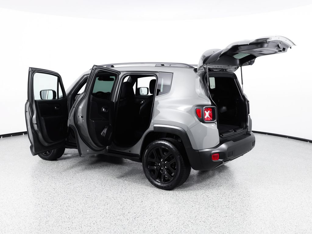 Used 2022 Jeep Renegade Altitude AWD/4WD image 14