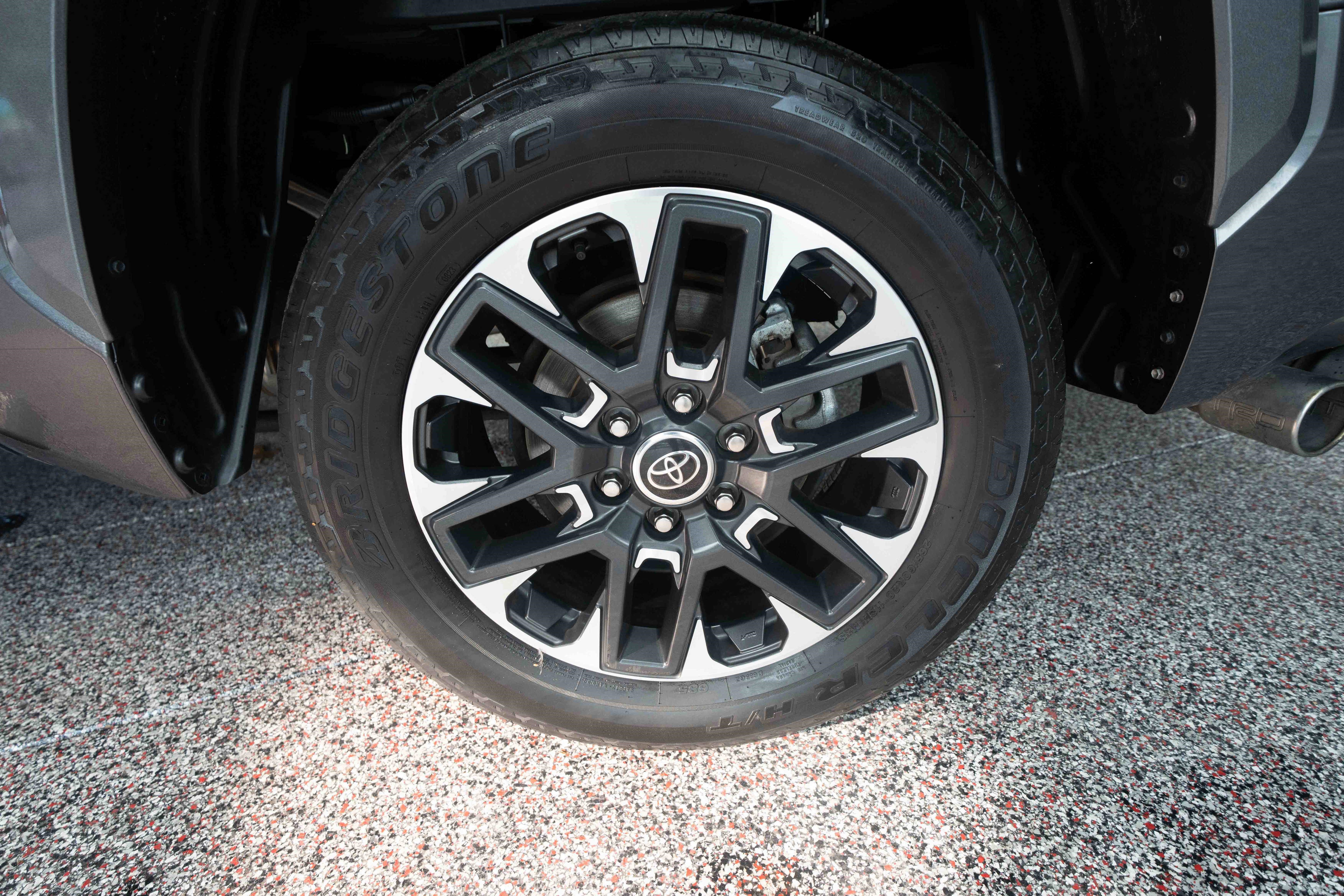 Used 2023 Toyota Tundra Limited image 28