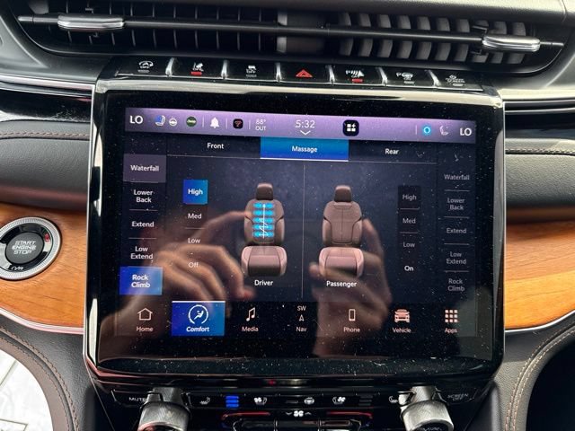 Used 2023 Jeep Grand Cherokee L Summit AWD/4WD image 28