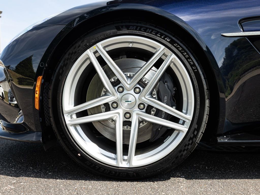 New 2026 Aston Martin V8 Vantage Convertible image 59