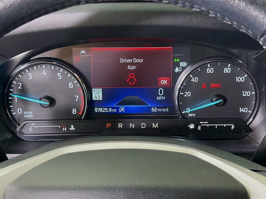 Used 2021 Ford Explorer XLT w/ Equipment Group 202A image 13