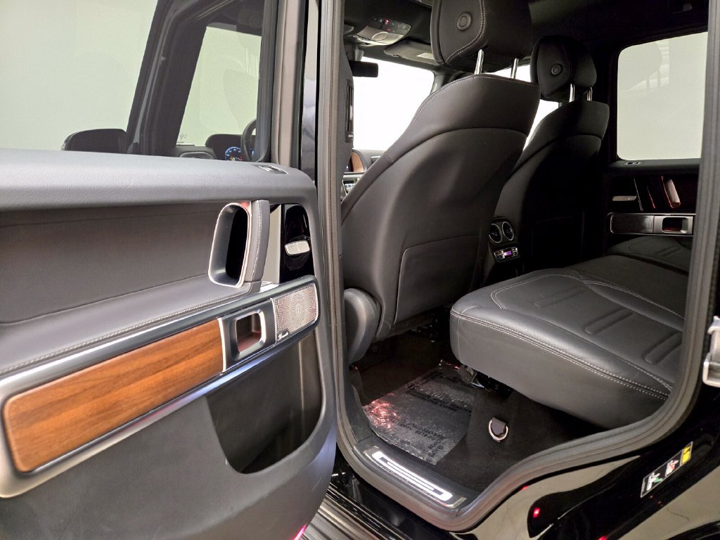 Used 2024 Mercedes-Benz G 550 image 17
