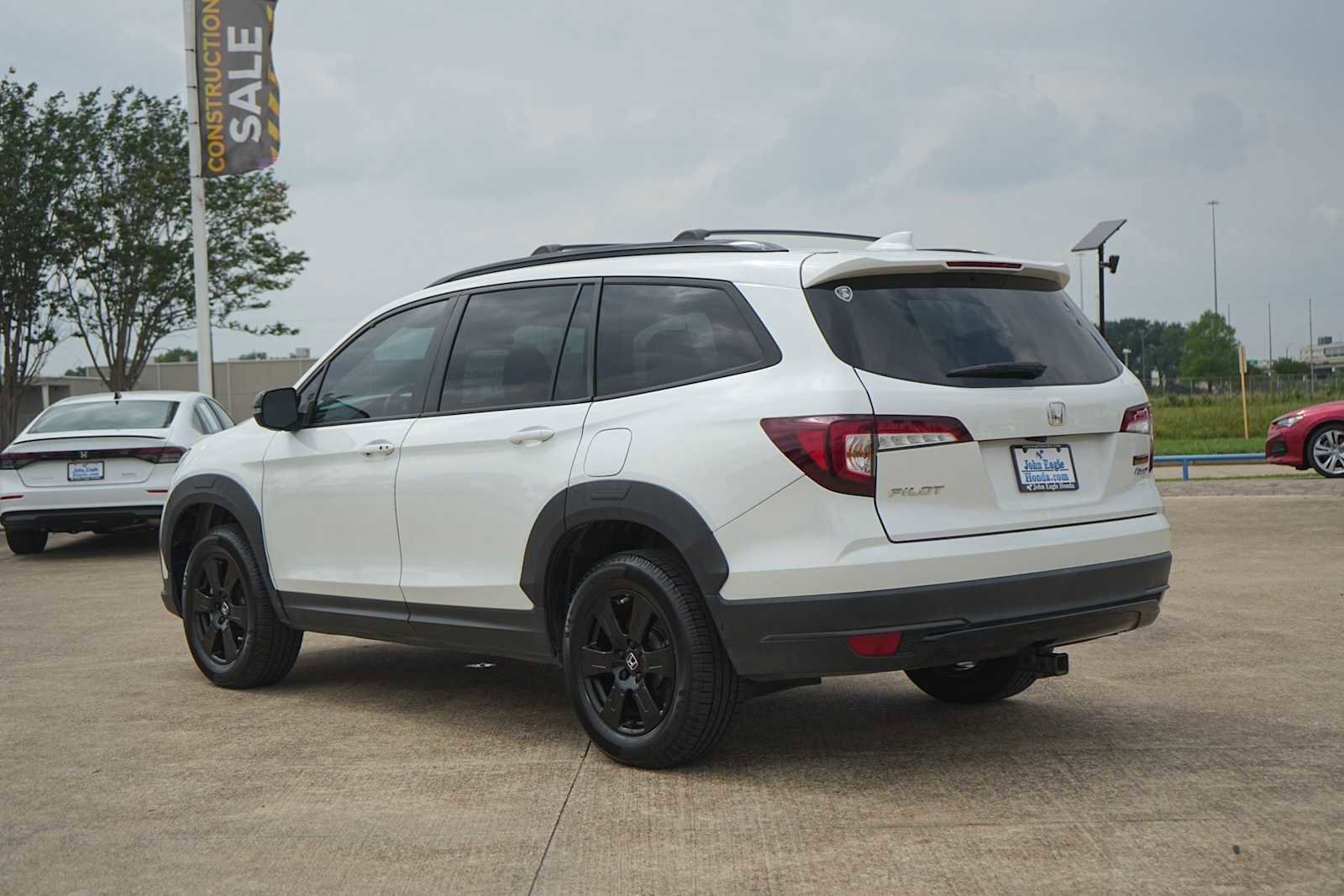 Used 2022 Honda Pilot TrailSport image 4