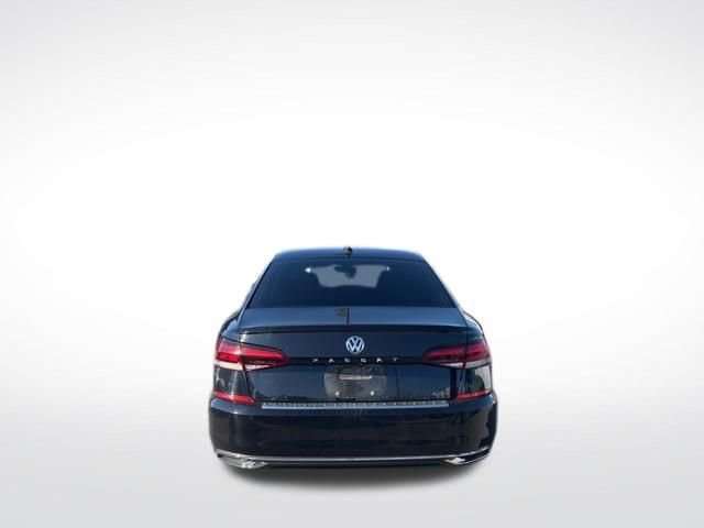 Used 2022 Volkswagen Passat 2.0T SE image 6