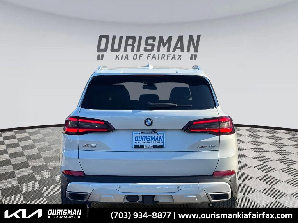 Used 2021 BMW X5 xDrive40i w/ Premium Package image 4