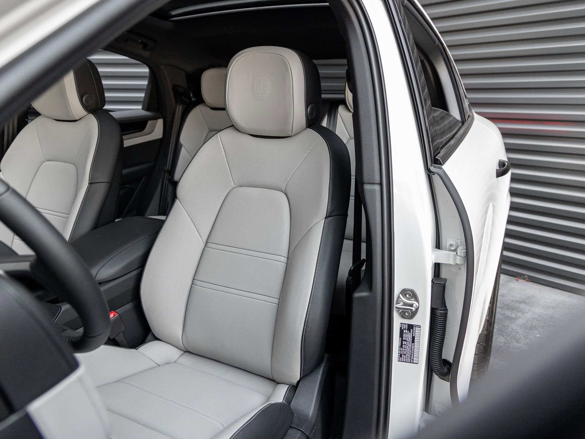 New 2026 Porsche Cayenne Coupe image 5