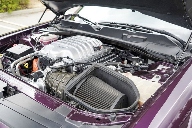 Used 2020 Dodge Challenger SRT Hellcat RWD image 15
