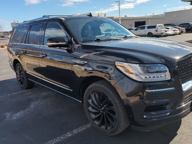 Used 2021 Lincoln Navigator L Reserve image 3