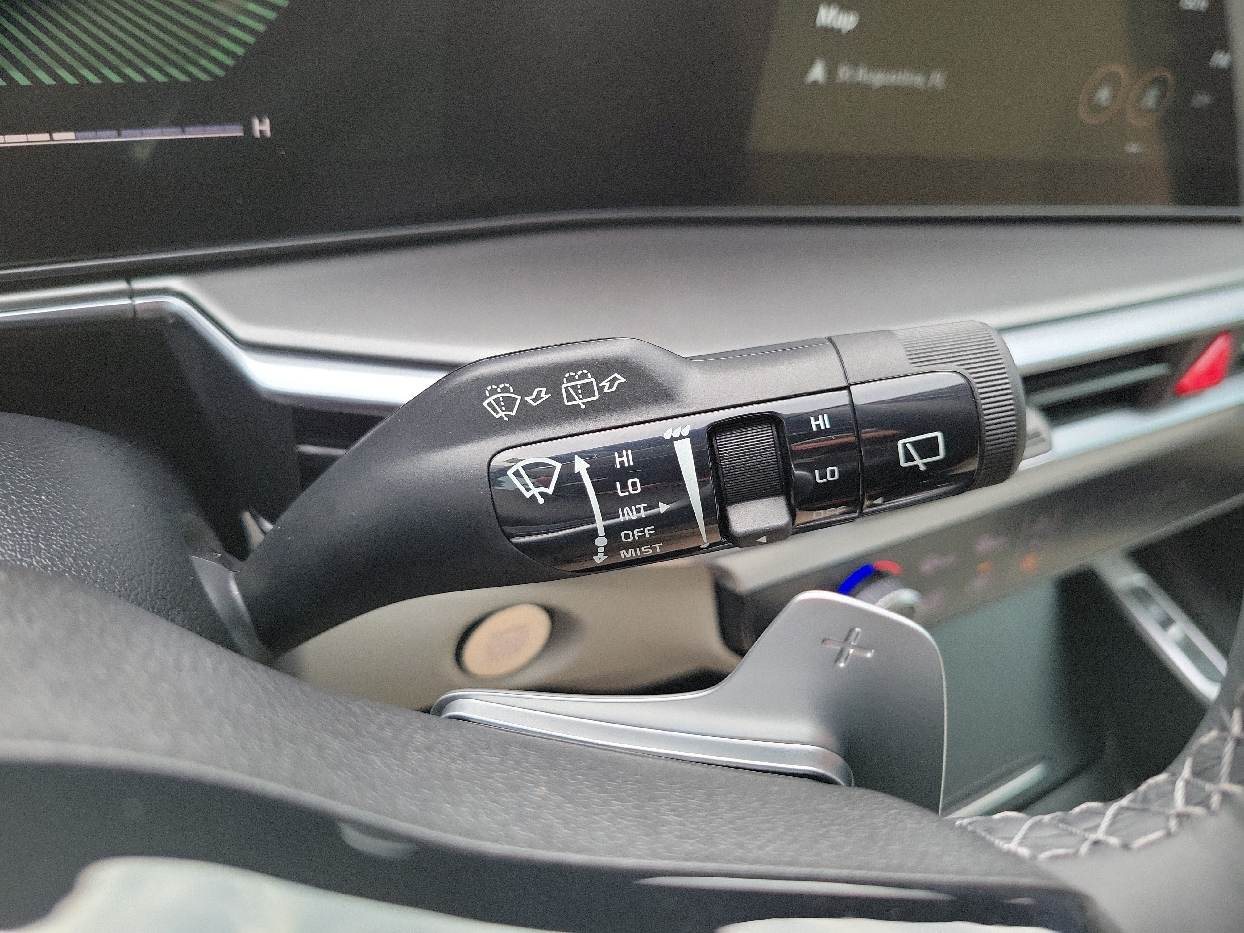 Certified 2025 Kia Sorento EX FWD image 31