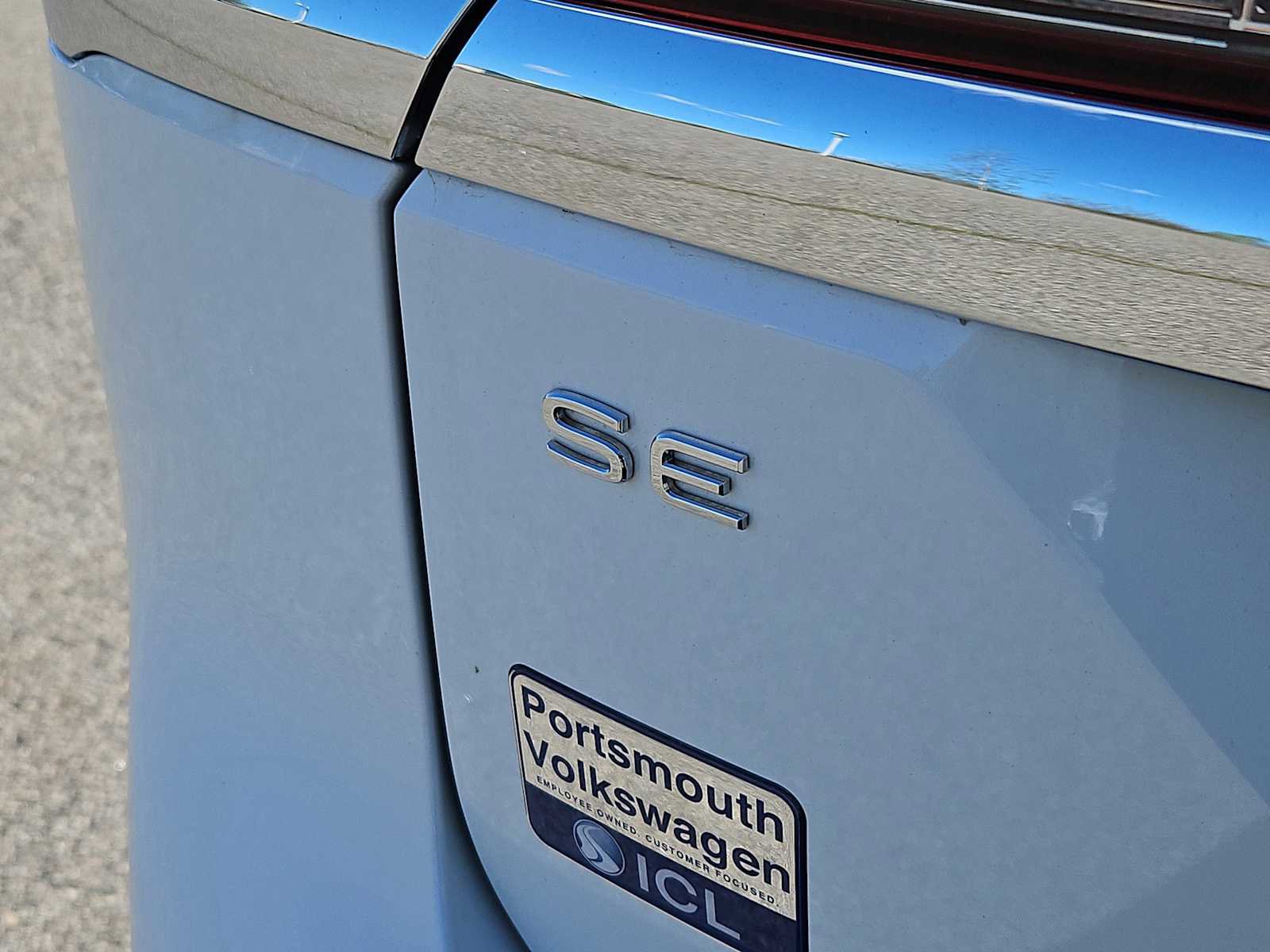Used 2024 Volkswagen Atlas SE AWD/4WD image 12