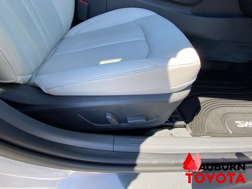 Used 2023 Hyundai Sonata Limited FWD image 14