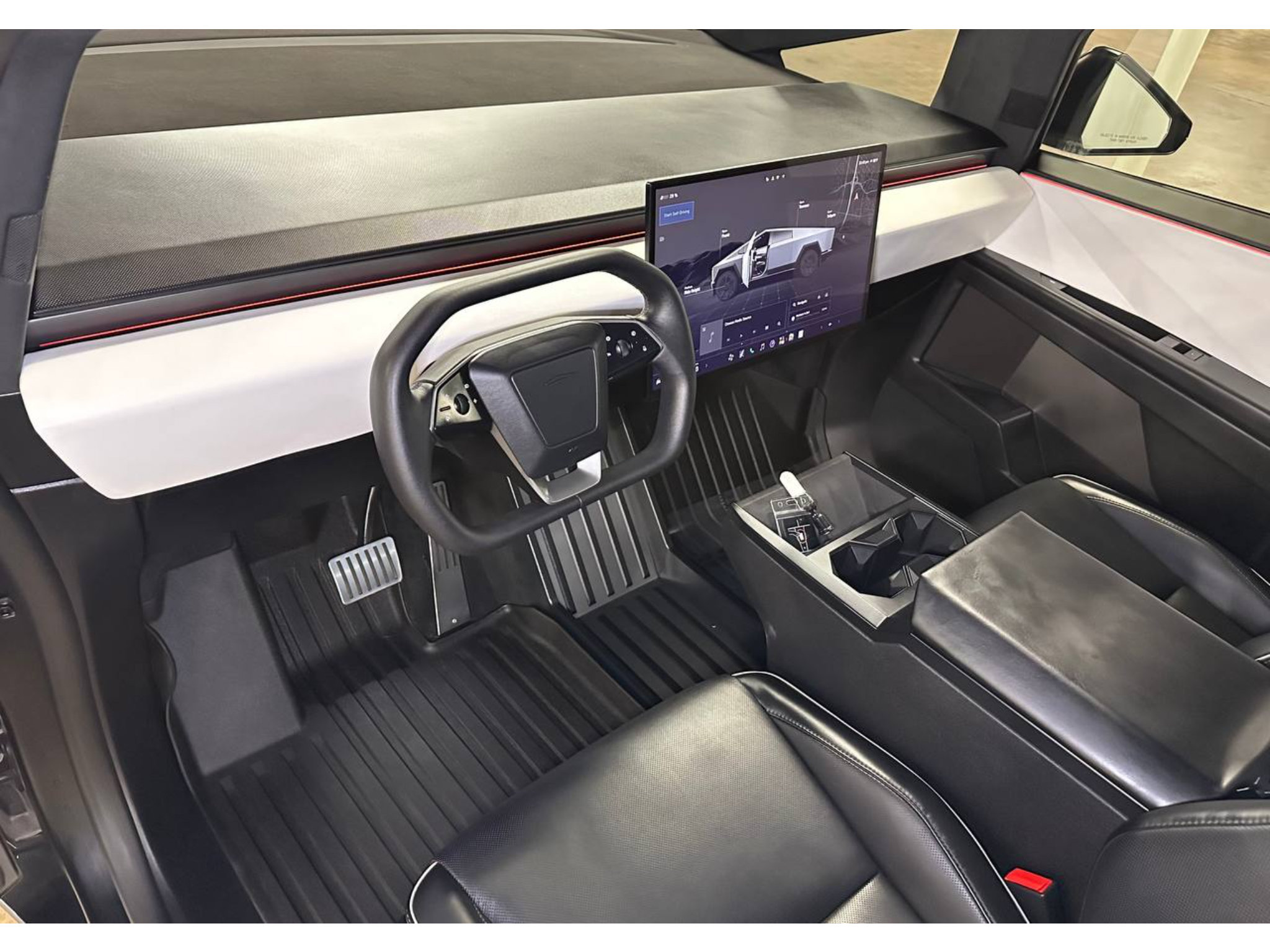 Used 2024 Tesla Cybertruck AWD Crew Cab image 18