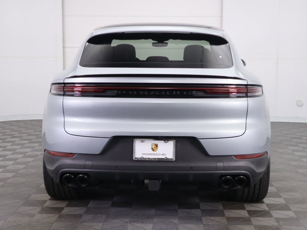 Used 2024 Porsche Cayenne Coupe AWD/4WD image 6