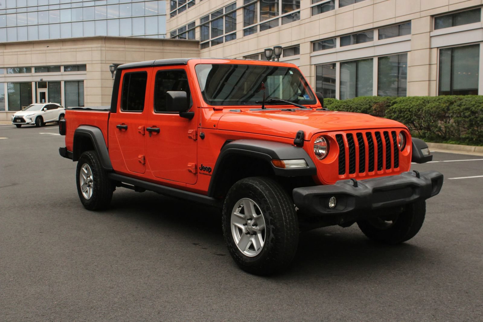 Used 2020 Jeep Gladiator Sport w/ Quick Order Package 24S AWD/4WD image 1