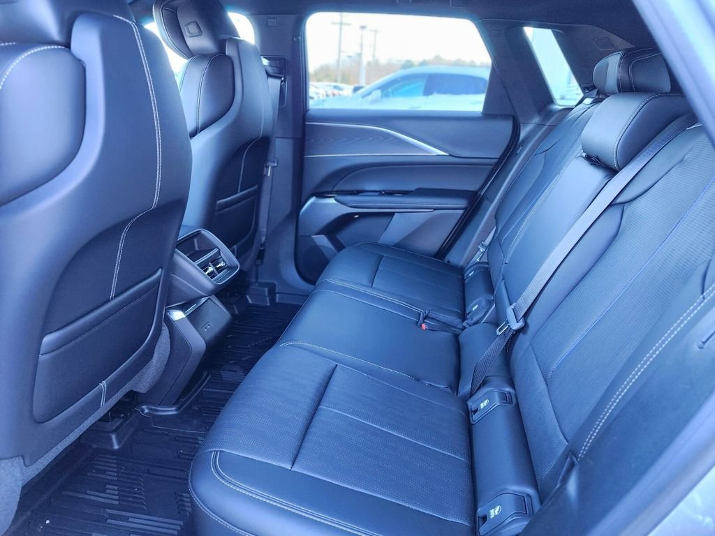 New 2026 Cadillac Lyriq Luxury w/ LPO, Floor Liner Package image 14