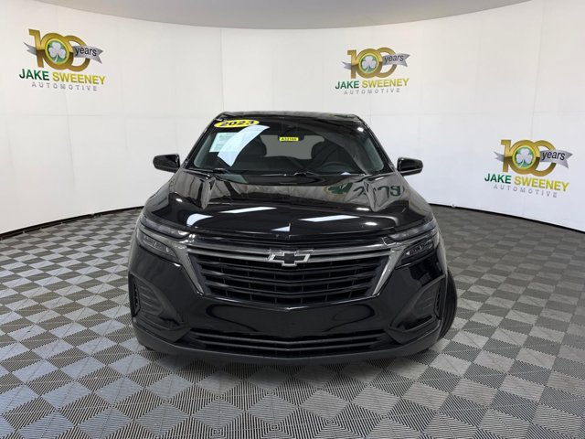 Used 2023 Chevrolet Equinox LS w/ LS Convenience Package FWD image 3