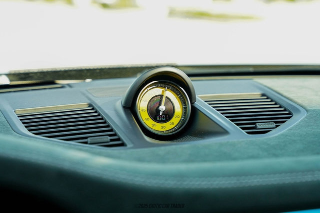 Used 2025 Porsche 911 GT3 RS image 39