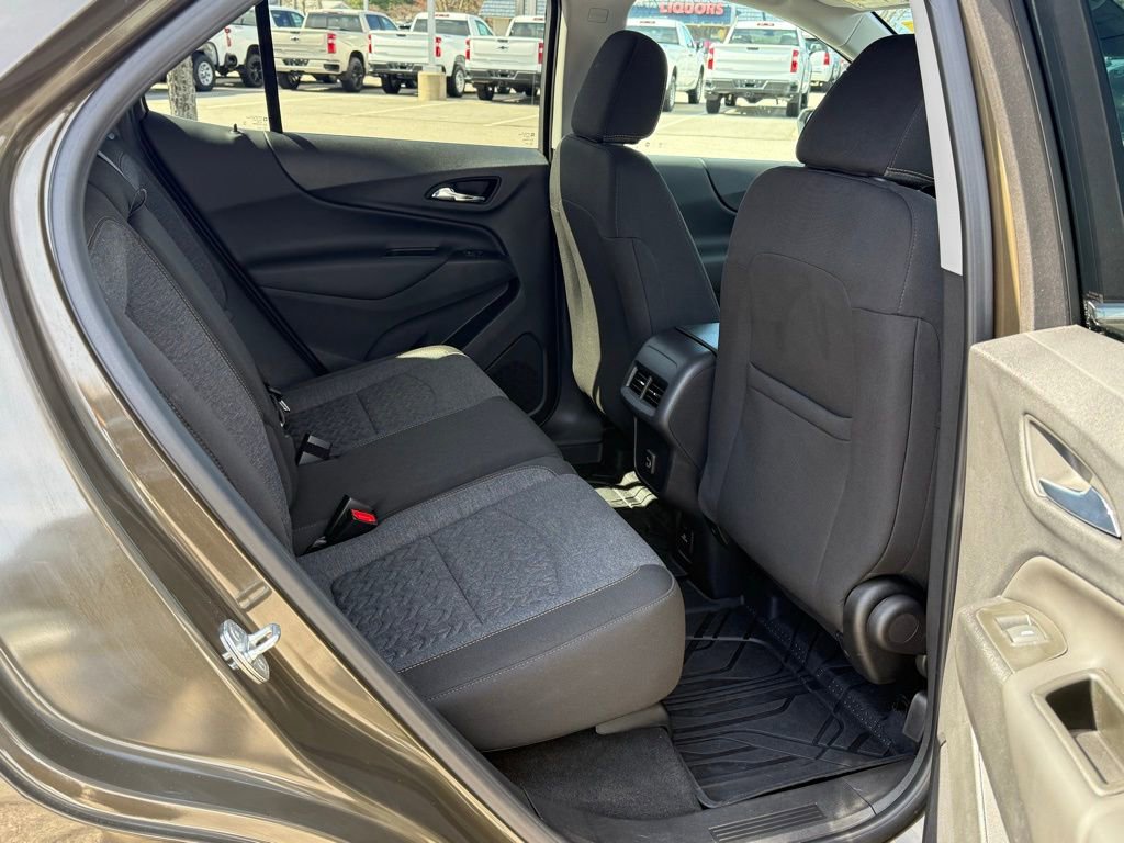 Used 2023 Chevrolet Equinox LT AWD/4WD image 14