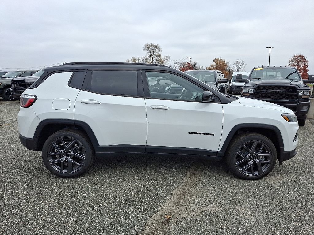 New 2026 Jeep Compass Limited AWD/4WD image 9