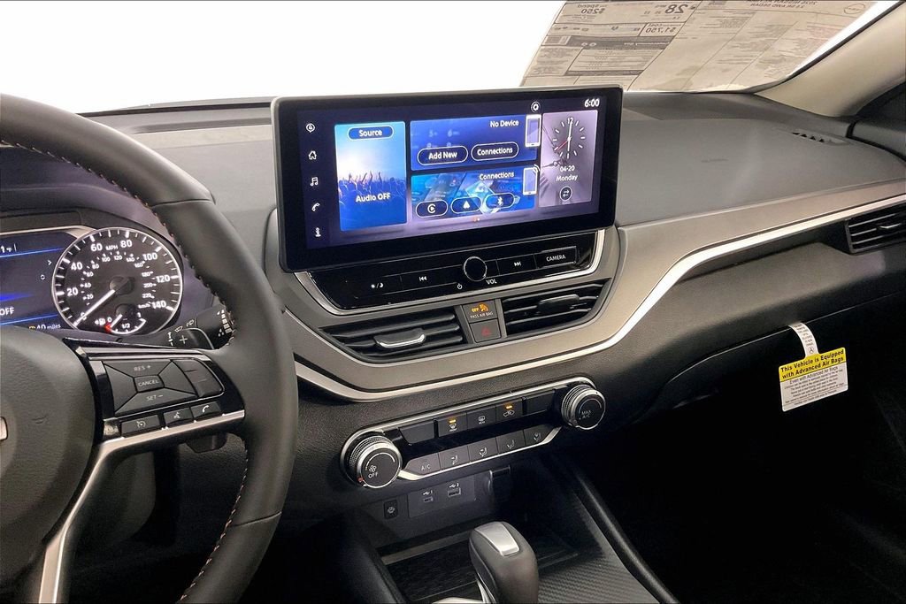 New 2026 Nissan Altima 2.5 SR FWD image 10